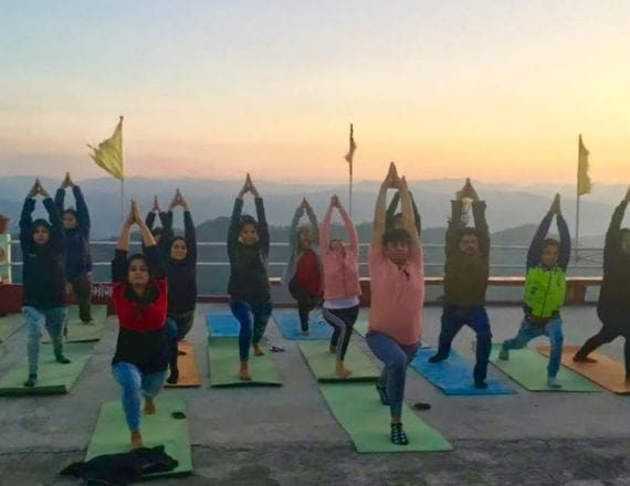 RETREAT YOGA TOURISM IN INDIA-min